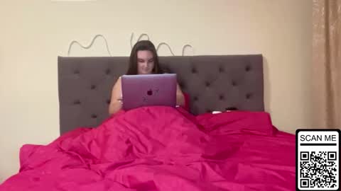 Mila online show from 7, 10, 2025