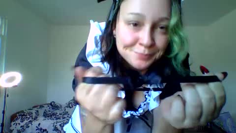 June XOXO online show from 11, 9, 2025