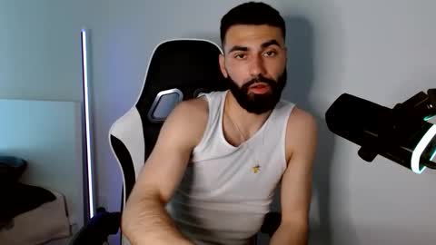 Snapshot of drewwho_ chatting on 9, 4, 2026 drewwho_ online show from 9, 4, 2026