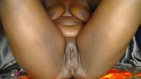 Snapshot of drippussy1 chatting on 31, 5, 2026 Ebonypussy1 online show from 31, 5, 2026