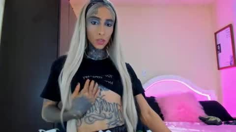 drippyorlove online show from 18, 2, 2025