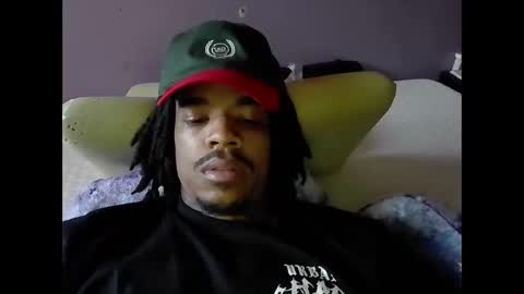 Snapshot of dripthehit chatting on 20, 12, 2024 dripthehit online show from 20, 12, 2024