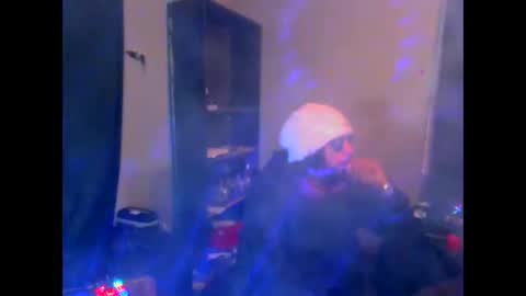 Snapshot of drogoloko233 chatting on 30, 10, 2025 drogo lpkp online show from 30, 10, 2025