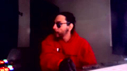 Snapshot of drogoloko233 chatting on 27, 11, 2025 drogo lpkp online show from 27, 11, 2025