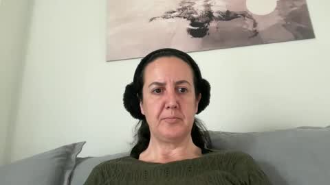 Snapshot of drresa chatting on 23, 4, 2026 Dr. Resa online show from 23, 4, 2026