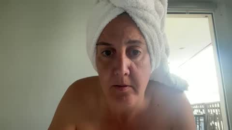 Snapshot of drresa chatting on 30, 4, 2026 Dr. Resa online show from 30, 4, 2026