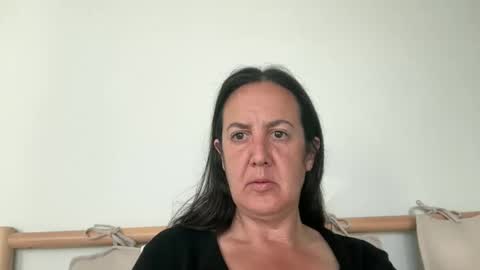 Snapshot of drresa chatting on 7, 5, 2026 Dr. Resa online show from 7, 5, 2026