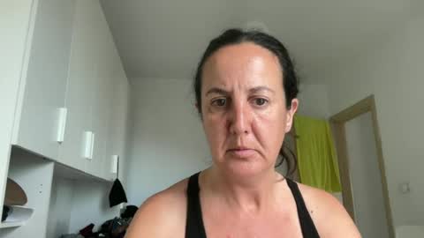 Snapshot of drresa chatting on 16, 6, 2026 Dr. Resa online show from 16, 6, 2026