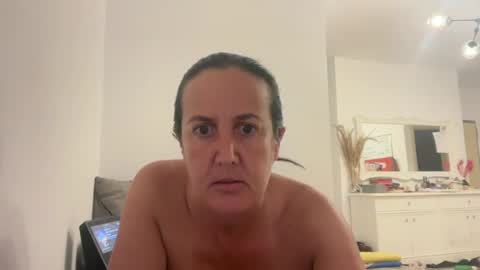 Snapshot of drresa chatting on 2, 7, 2026 Dr. Resa online show from 2, 7, 2026