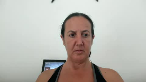 Snapshot of drresa chatting on 15, 7, 2026 Dr. Resa online show from 15, 7, 2026