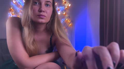 Snapshot of drug_feet chatting on 2, 12, 2024 Mistress Lola Slavic witch online show from 2, 12, 2024