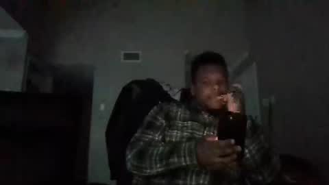 Snapshot of dsmoov_ chatting on 2, 12, 2025 SmoovFanz online show from 2, 12, 2025