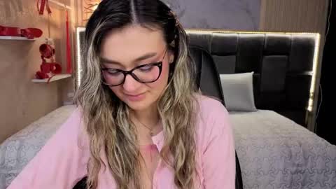 Victoria online show from 3, 12, 2025