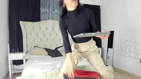 Dulce Alexandra online show from 30, 4, 2026