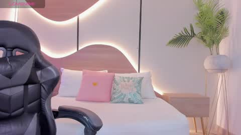 D U L C E online show from 23, 4, 2026