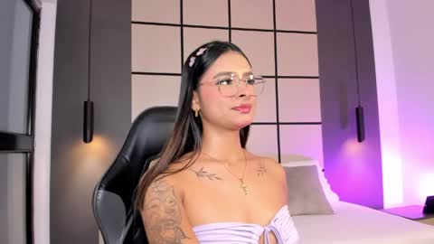 Snapshot of dulce_glow_ chatting on 28, 5, 2026 D U L C E online show from 28, 5, 2026