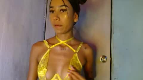 dulcelatina222 online show from 20, 3, 2026