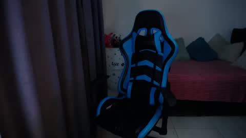 Nicole   online show from 10, 1, 2025