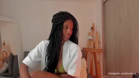 Snapshot of duna_du chatting on 19, 12, 2024 My birthday is tomorrow November 30 online show from 19, 12, 2024