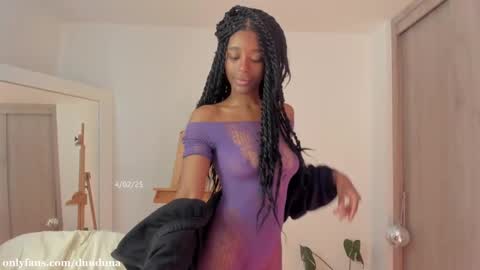 Snapshot of duna_du chatting on 12, 2, 2025 My birthday is tomorrow November 30 online show from 12, 2, 2025