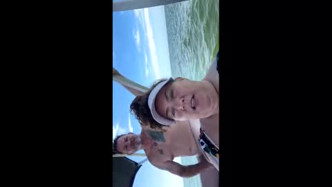 Snapshot of durty_couple19 chatting on 14, 9, 2025 durty_couple19 online show from 14, 9, 2025