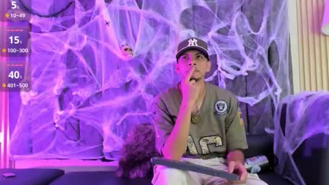 Snapshot of dustinandjordan chatting on 7, 10, 2025 dustinandjordan online show from 7, 10, 2025