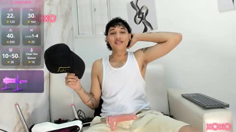 Snapshot of dustinandjordan chatting on 10, 11, 2025 dustinandjordan online show from 10, 11, 2025