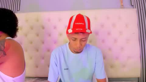 Snapshot of dustinandjordan chatting on 20, 12, 2025 dustinandjordan online show from 20, 12, 2025