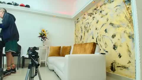 Snapshot of dustindollin_ chatting on 8, 3, 2025 Dustin Dollin online show from 8, 3, 2025