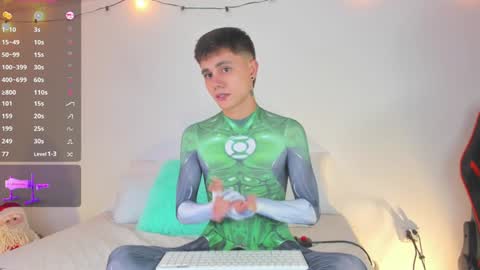 Snapshot of dustinlevine chatting on 14, 12, 2024 Dustin Levy online show from 14, 12, 2024