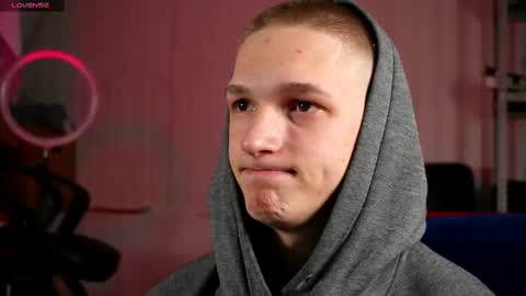 Dustyn online show from 9, 2, 2025