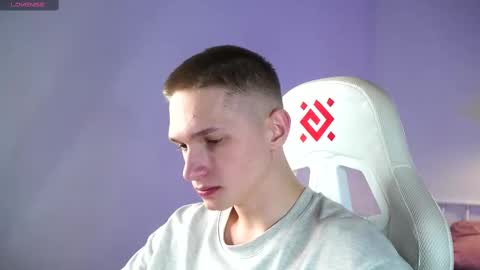 Dustyn online show from 10, 3, 2025