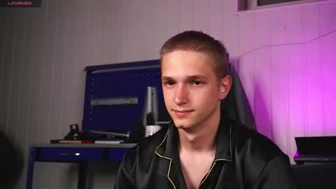 Dustyn online show from 24, 9, 2025