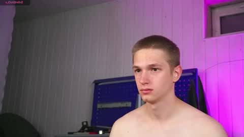 Dustyn online show from 2, 10, 2025