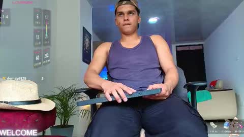 Snapshot of dwayne_brown chatting on 15, 9, 2025 dwayne_brown online show from 15, 9, 2025