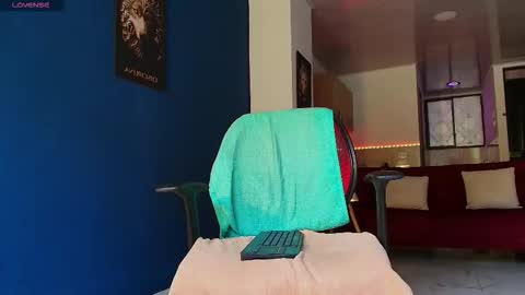 Snapshot of dwayne_brown chatting on 24, 11, 2025 dwayne_brown online show from 24, 11, 2025