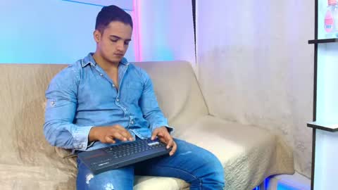 Snapshot of dwayne_esteven10 chatting on 7, 6, 2026 dwayne_esteven10 online show from 7, 6, 2026