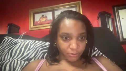 Snapshot of dyamond_dynasty chatting on 18, 12, 2025 dyamond_dynasty online show from 18, 12, 2025