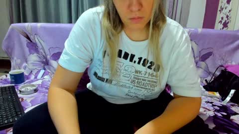Snapshot of dyanakaylin chatting on 4, 12, 2024 dayana online show from 4, 12, 2024