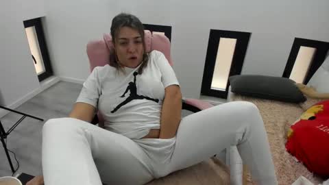 dayana online show from 15, 2, 2026