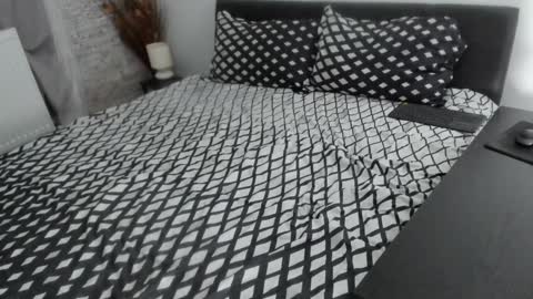 Dyanne online show from 4, 3, 2026