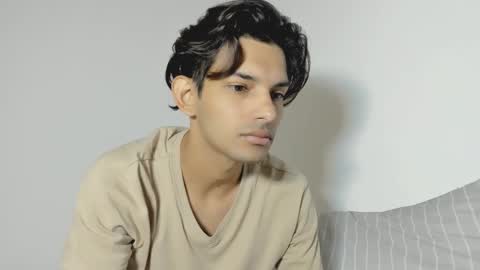 Snapshot of dylan_hoot chatting on 16, 10, 2025 Dylan online show from 16, 10, 2025