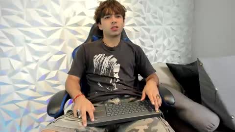 Dylan online show from 4, 10, 2025