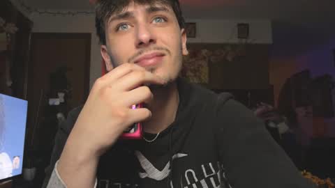 Dylan Daniel 7.8 online show from 26, 11, 2025