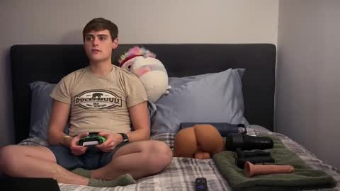 dylanfruits online show from 3, 12, 2025