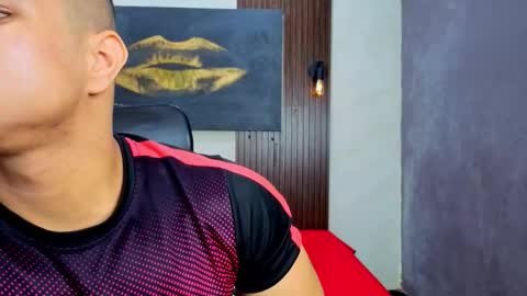 Snapshot of dylanguss chatting on 13, 9, 2025 dylanguss online show from 13, 9, 2025