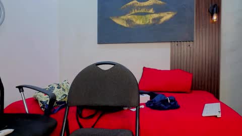 Snapshot of dylanguss chatting on 12, 10, 2025 dylanguss online show from 12, 10, 2025