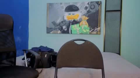 Snapshot of dylanguss chatting on 26, 11, 2025 dylanguss online show from 26, 11, 2025