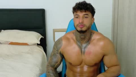 Snapshot of dylanrivera_ chatting on 7, 5, 2026 Dylan Rivera online show from 7, 5, 2026