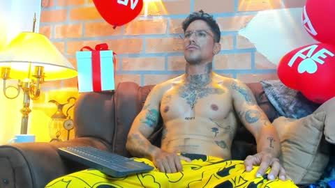 D Y L A N online show from 6, 2, 2025